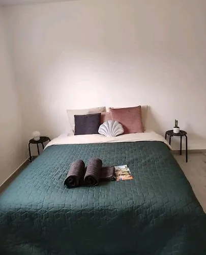 La Maison D'elise בית אירוח Solesmes (Sarthe)